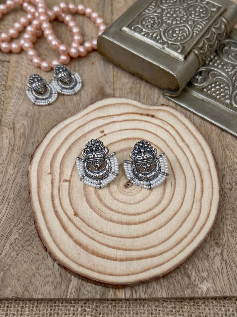 Moti Drape Silver Studs