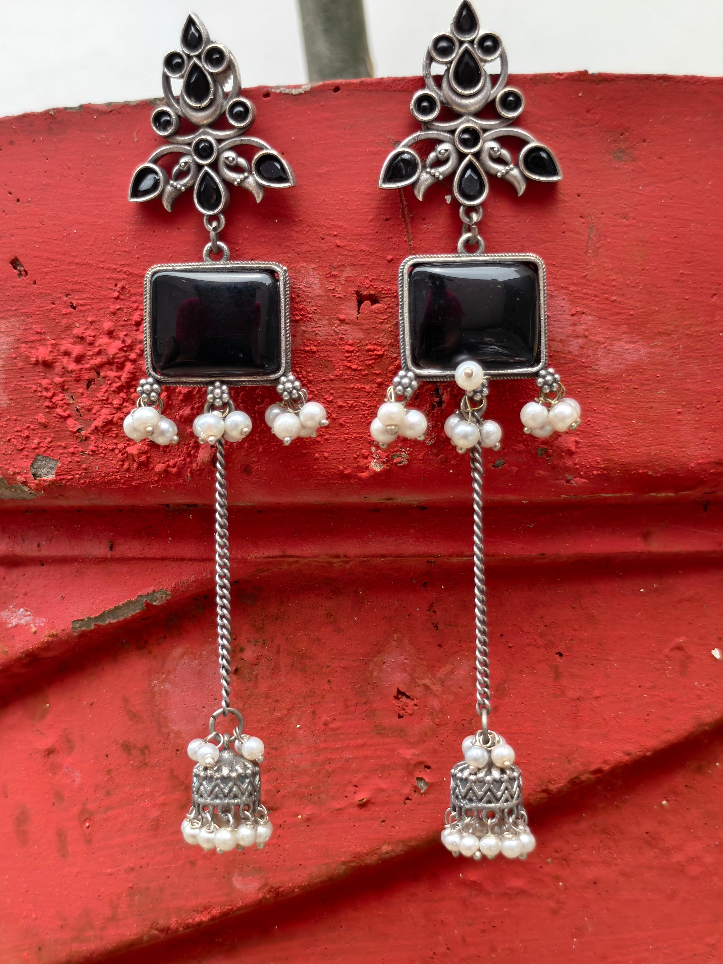 Black chain-drop jhumki