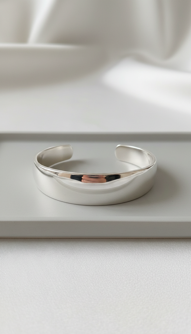 Minimalist Sculpted Silver Bangle