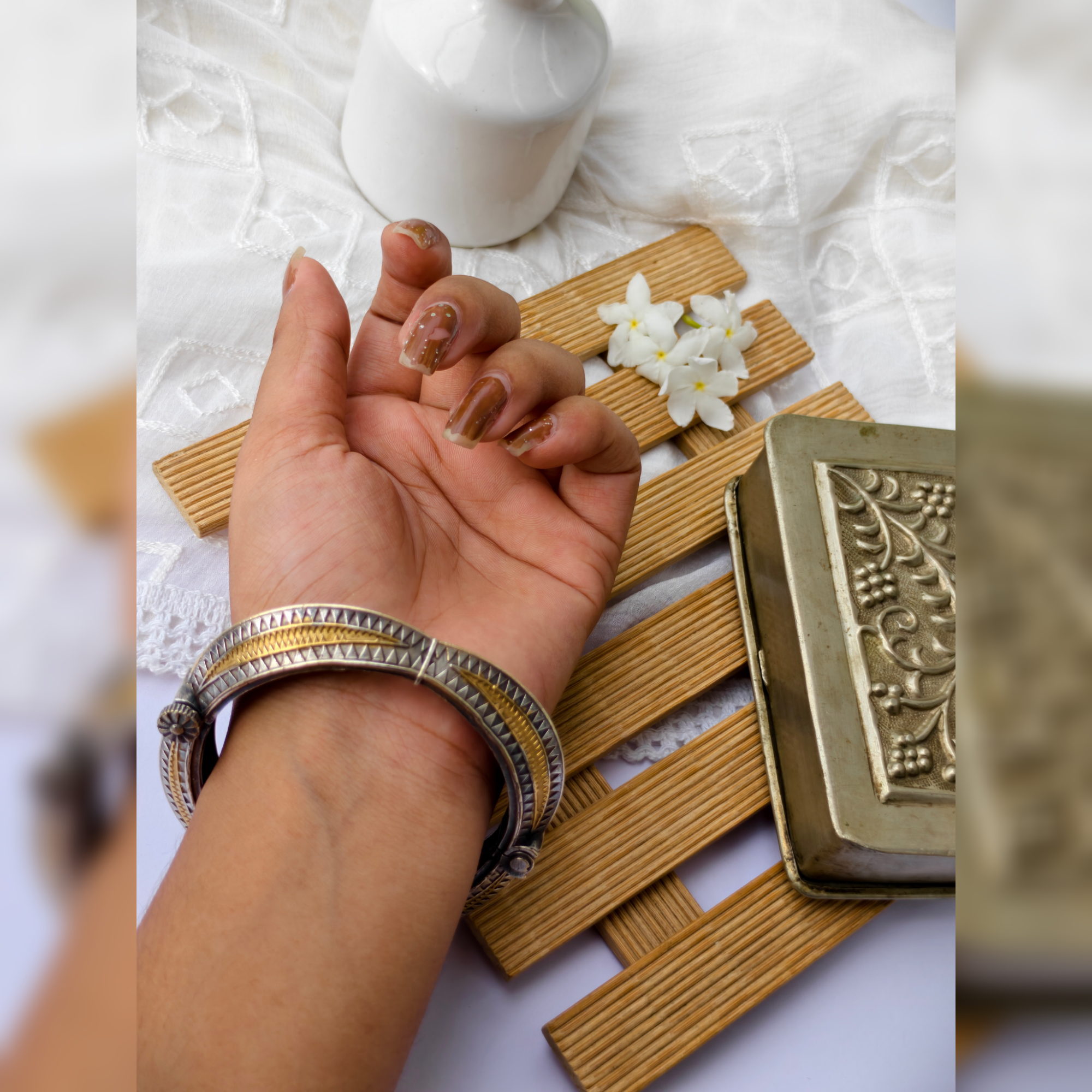 Aarohi Dual Tone Plating Brass Bangle Kada